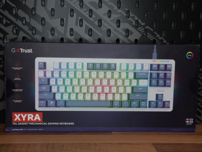Trust GXT 872 Xyra TKL TKL keyboard mechanical RGB gaming hot swap.JPG